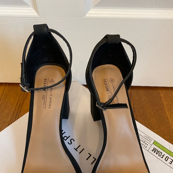 Black ankle strap Katrina Shoes Size 10 New with box - Picture 5 of 8